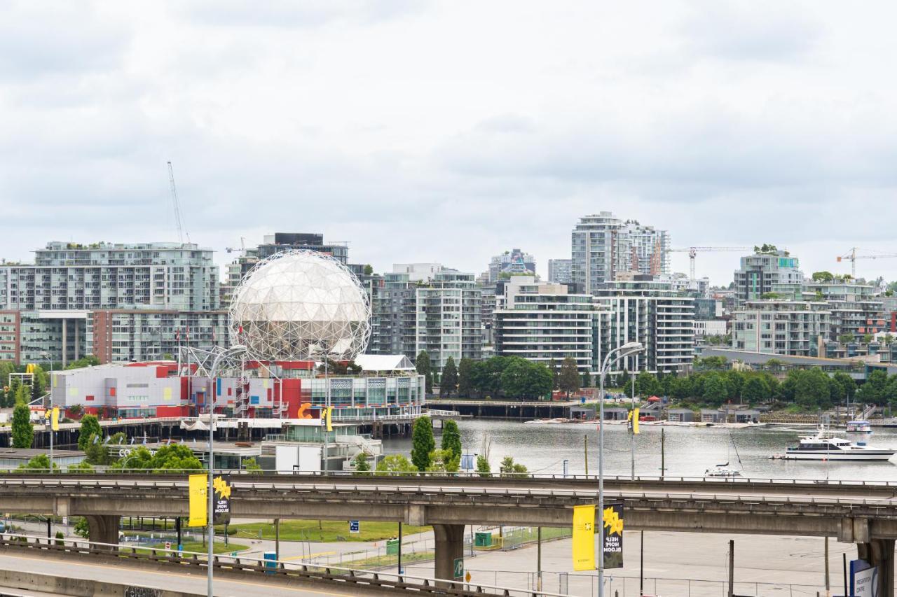 Heart Of Downtown 1 Bd Entire Condo - Pool, Gym, Parking, Office, Ac Vancouver Buitenkant foto